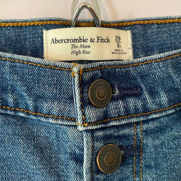 Abercrombie & Fitch The Mom High Rise Jeans Button Fly Frayed Women size 8 / 29 - Picture 3 of 12